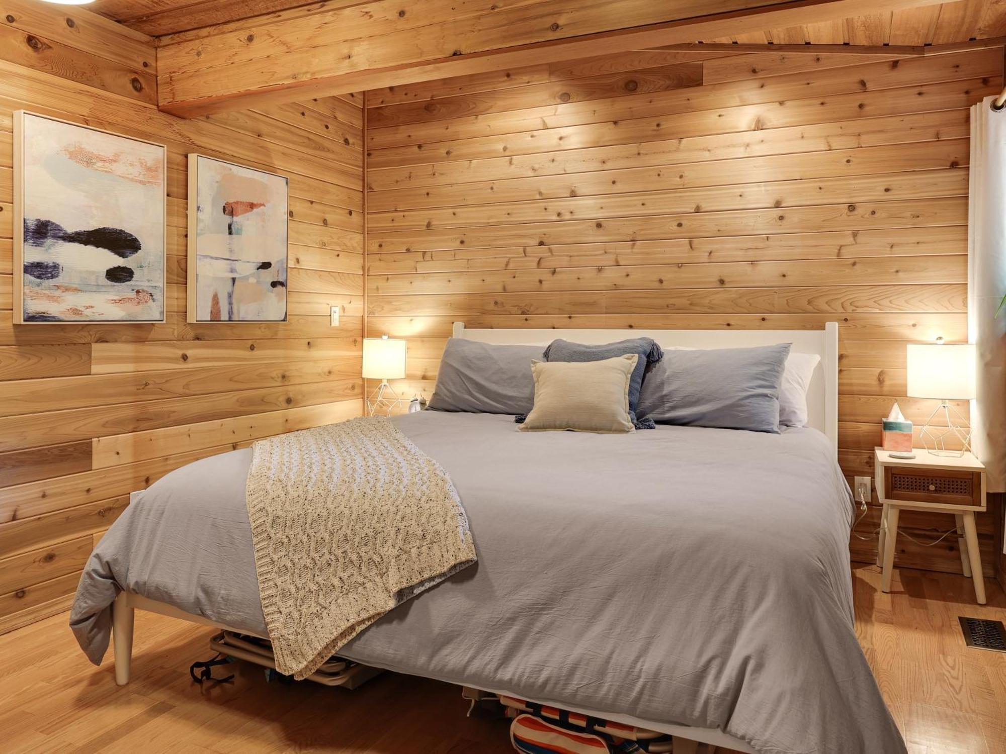 Woods Waves: Luxury Coast Cabin King Beds Pets Tillamook Eksteriør billede