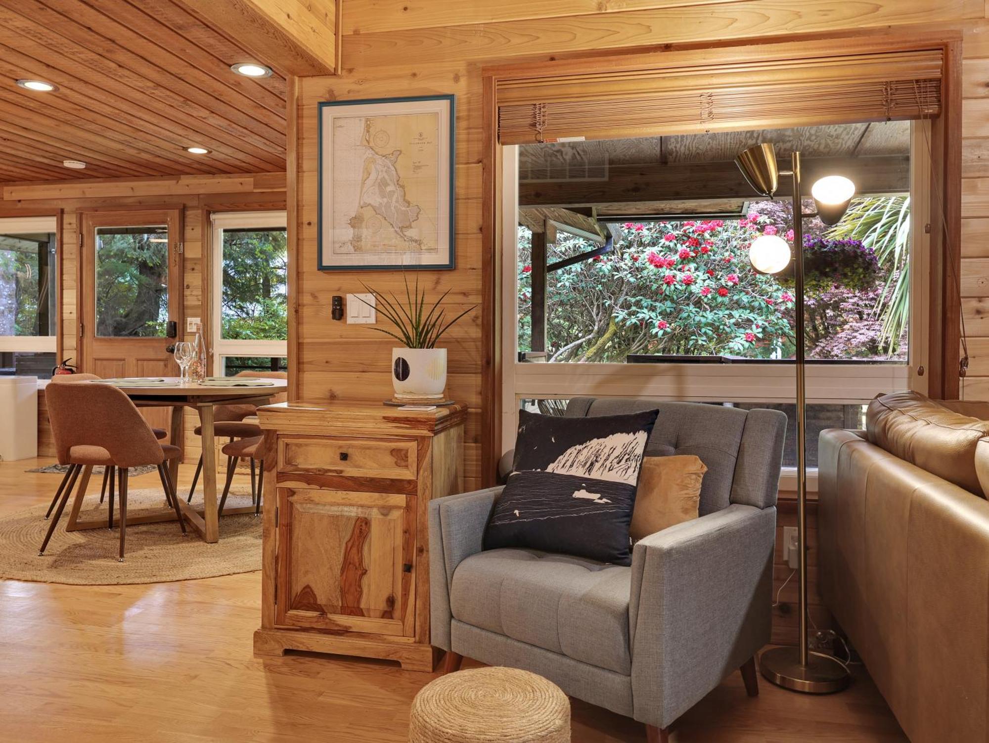 Woods Waves: Luxury Coast Cabin King Beds Pets Tillamook Eksteriør billede