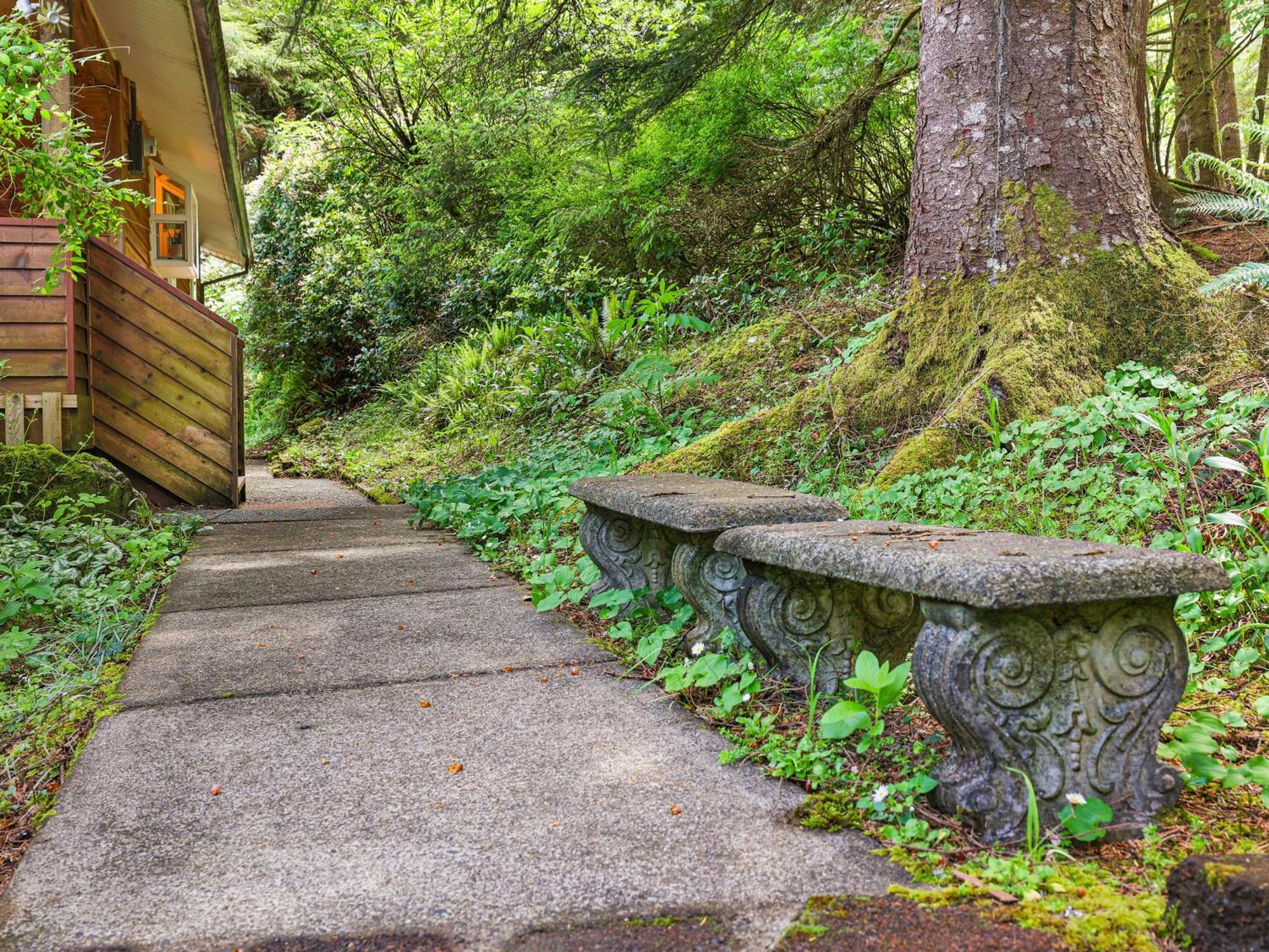 Woods Waves: Luxury Coast Cabin King Beds Pets Tillamook Eksteriør billede
