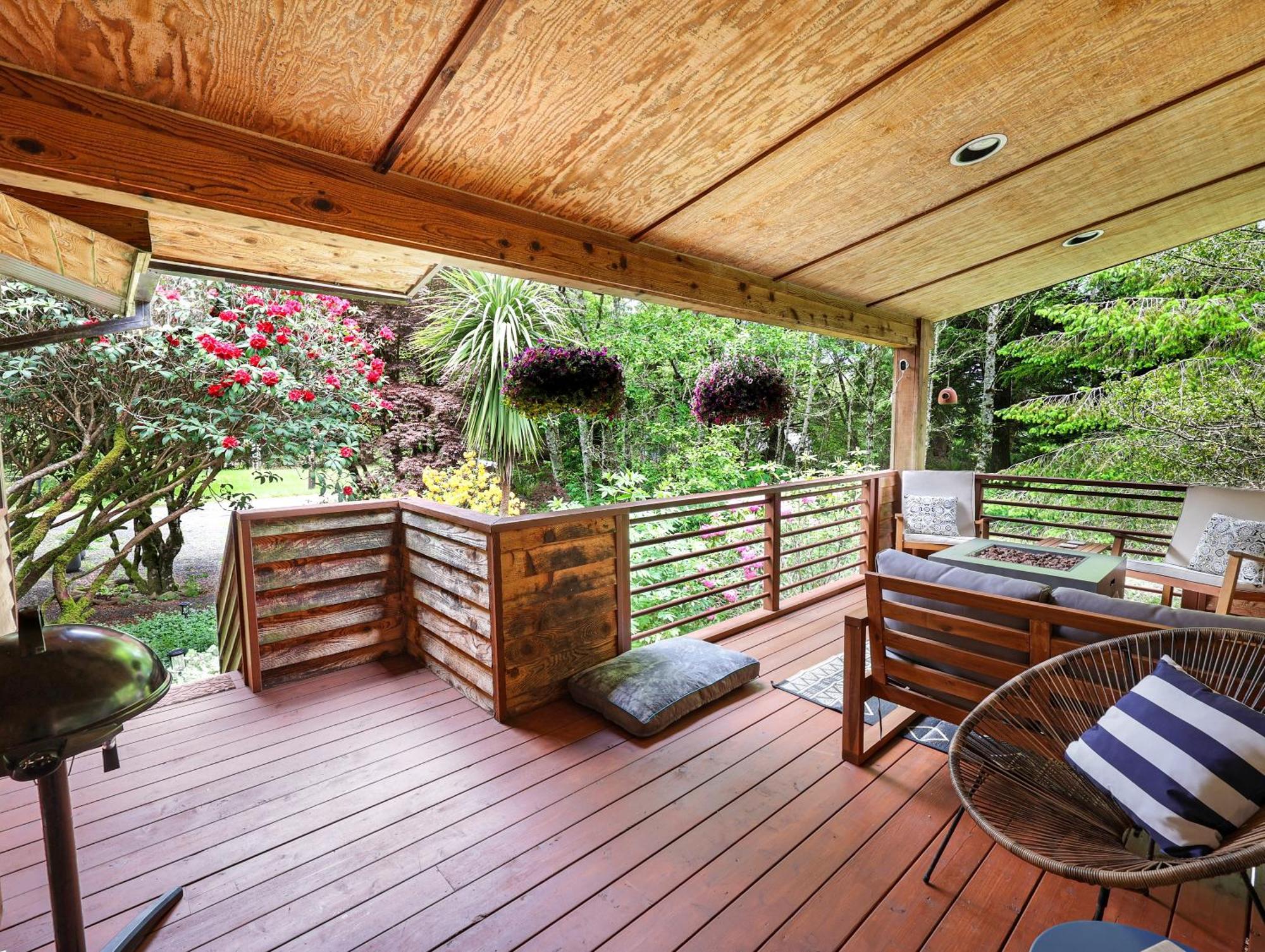 Woods Waves: Luxury Coast Cabin King Beds Pets Tillamook Eksteriør billede